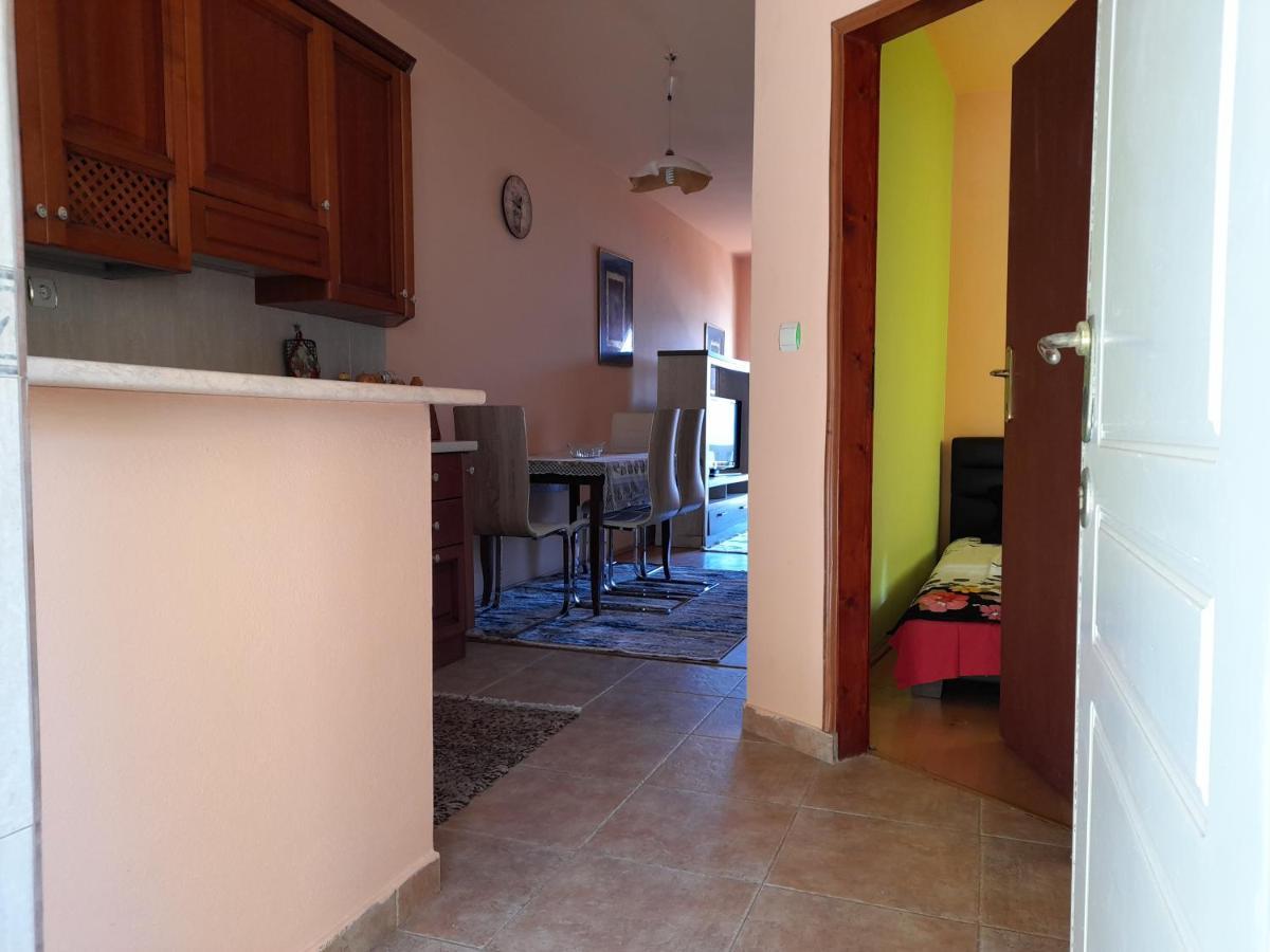 تْشيرسيك نوفي Villa Garden Apartments المظهر الخارجي الصورة