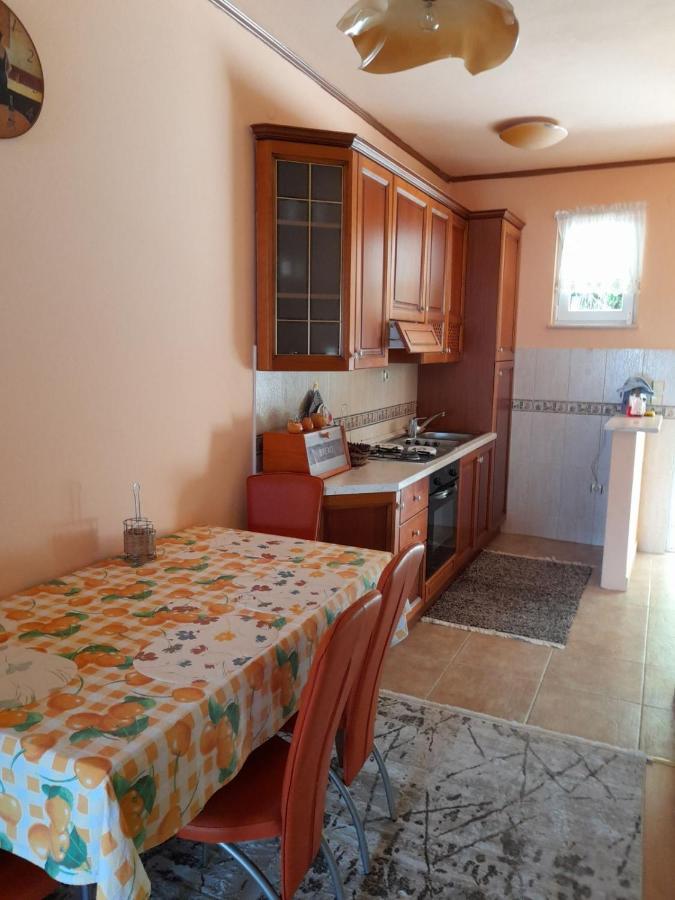 تْشيرسيك نوفي Villa Garden Apartments المظهر الخارجي الصورة
